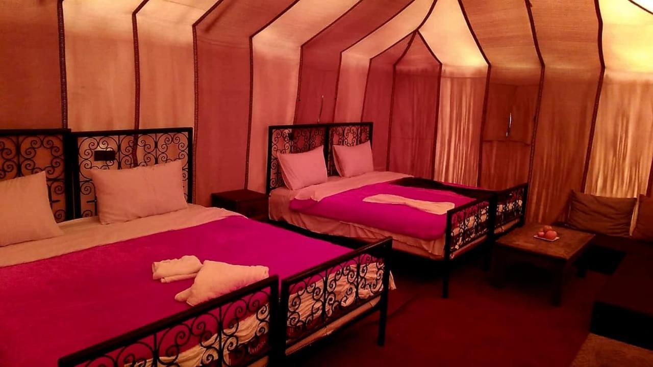 Luxury Sandy Glamping เมอร์ซูกา ภายนอก รูปภาพ